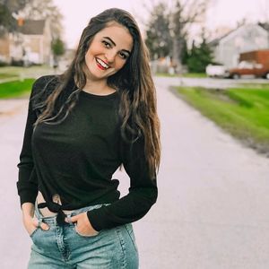 Meet your Posher, Anna beth